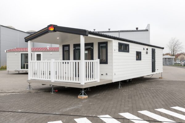 BARRY WHITE Mobile Home | Leisure Home 12.5m x 4m | 41ft x 13ft - Spacious, Stylish Living