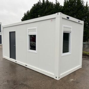Cabin with Toilet and Cupboard (Cabin 31)
