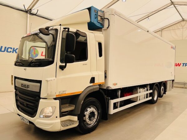 DAF CF 290 6x2 Rear Steer Fridge Box