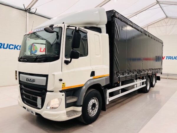 DAF CF 330 6x2 Rear Lift Sleeper Cab Curtainsider