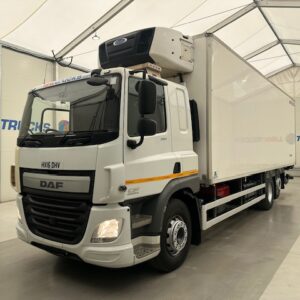 DAF CF 330 6x2 Sleeper Cab Fridge Box