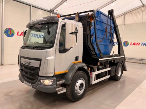 DAF LF 220 Day Cab Skip Loader with 4x Skips