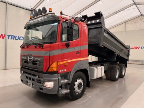 Hino 2813 6x4 Sleeper Cab Steel Tipper
