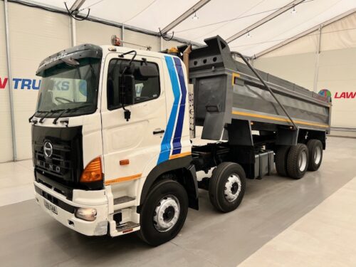Hino 3241 700 8x4 Sleeper Cab Steel Tipper