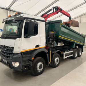 Mercedes Arocs 3240 8x4 Day Cab Steel Tipper Grab