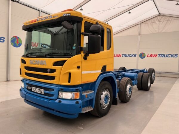 Scania P360 8x2 Rest Chassis Cab