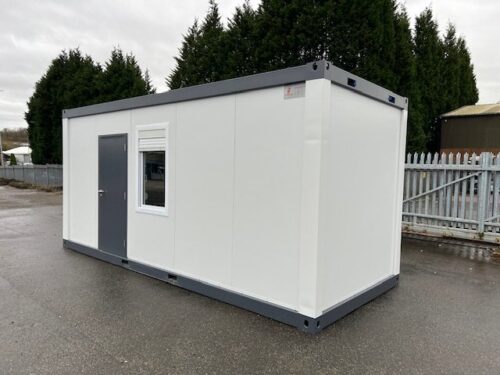 Standard office with 2 windows (Cabin 38)